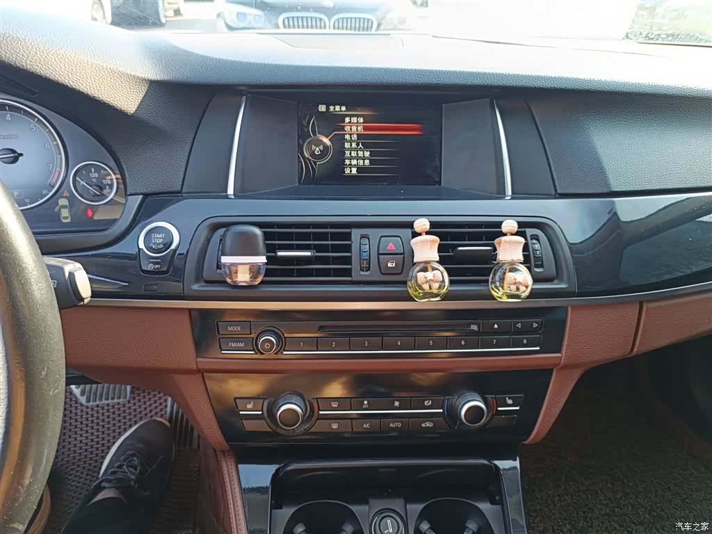 BMW 5 Series, 2016 13