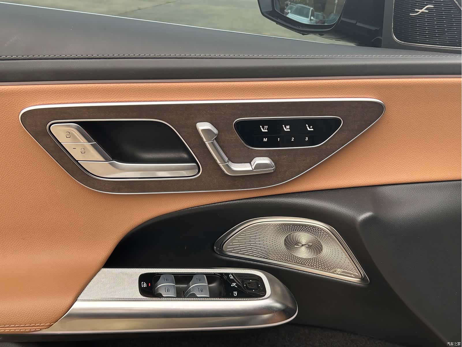 Mercedes-Benz E-Class, 2024 9