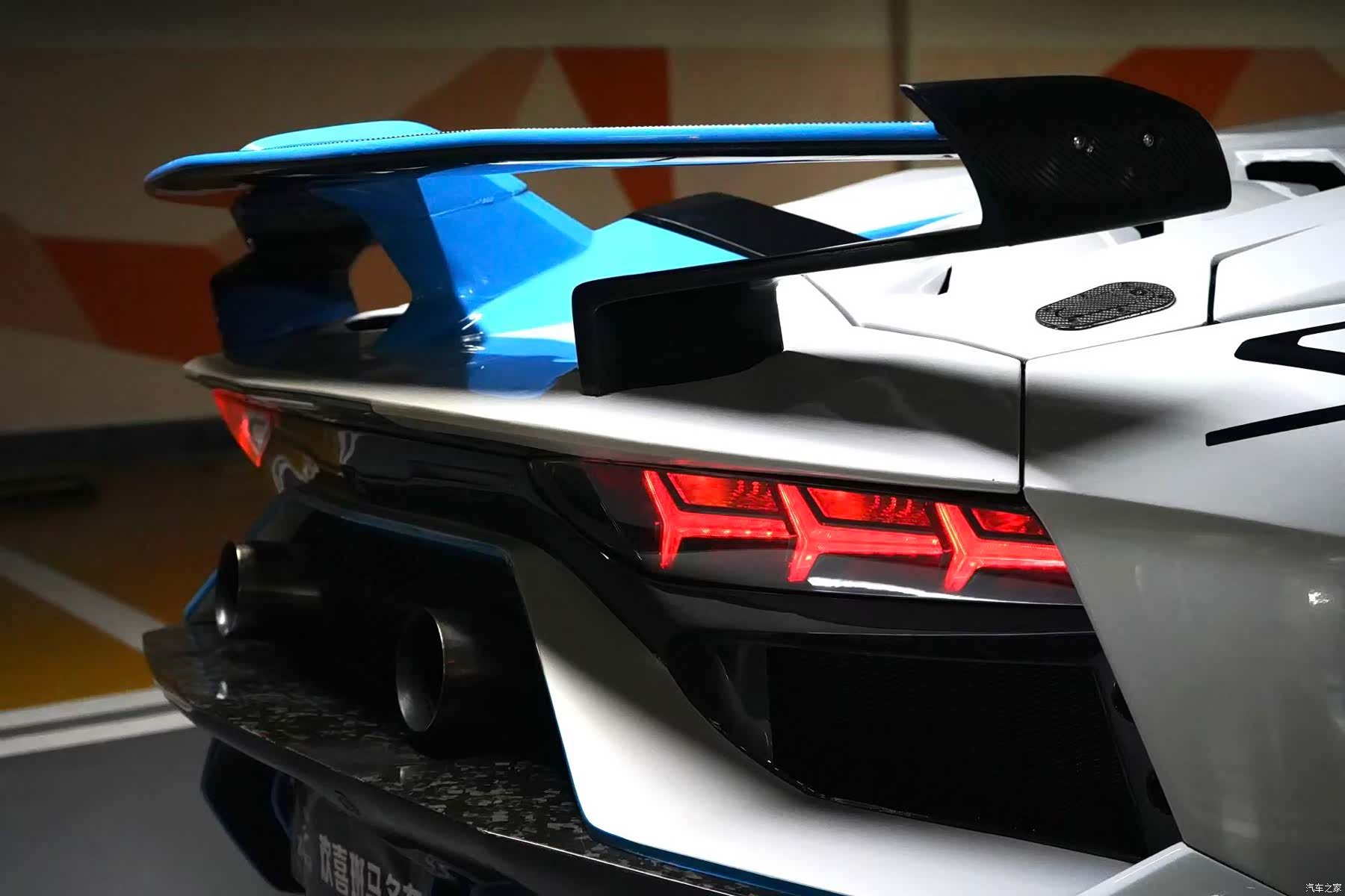 Lamborghini Aventador, 2012 9