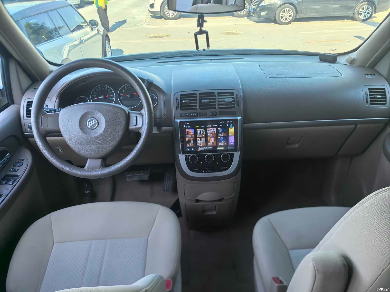 Buick GL8, 2016 6
