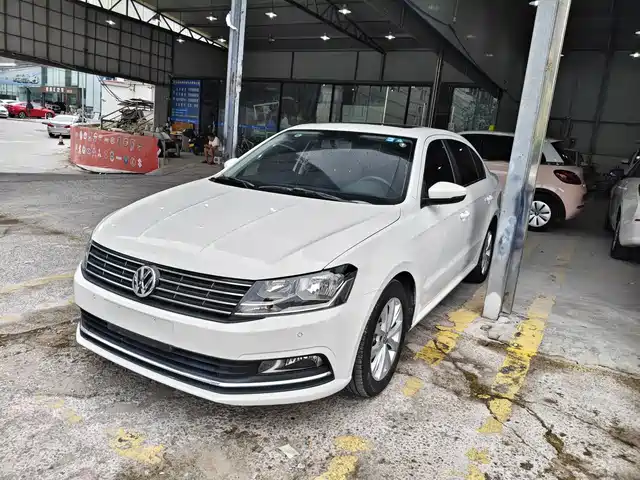 Volkswagen Lavida 2016 — купить из Китая под заказ