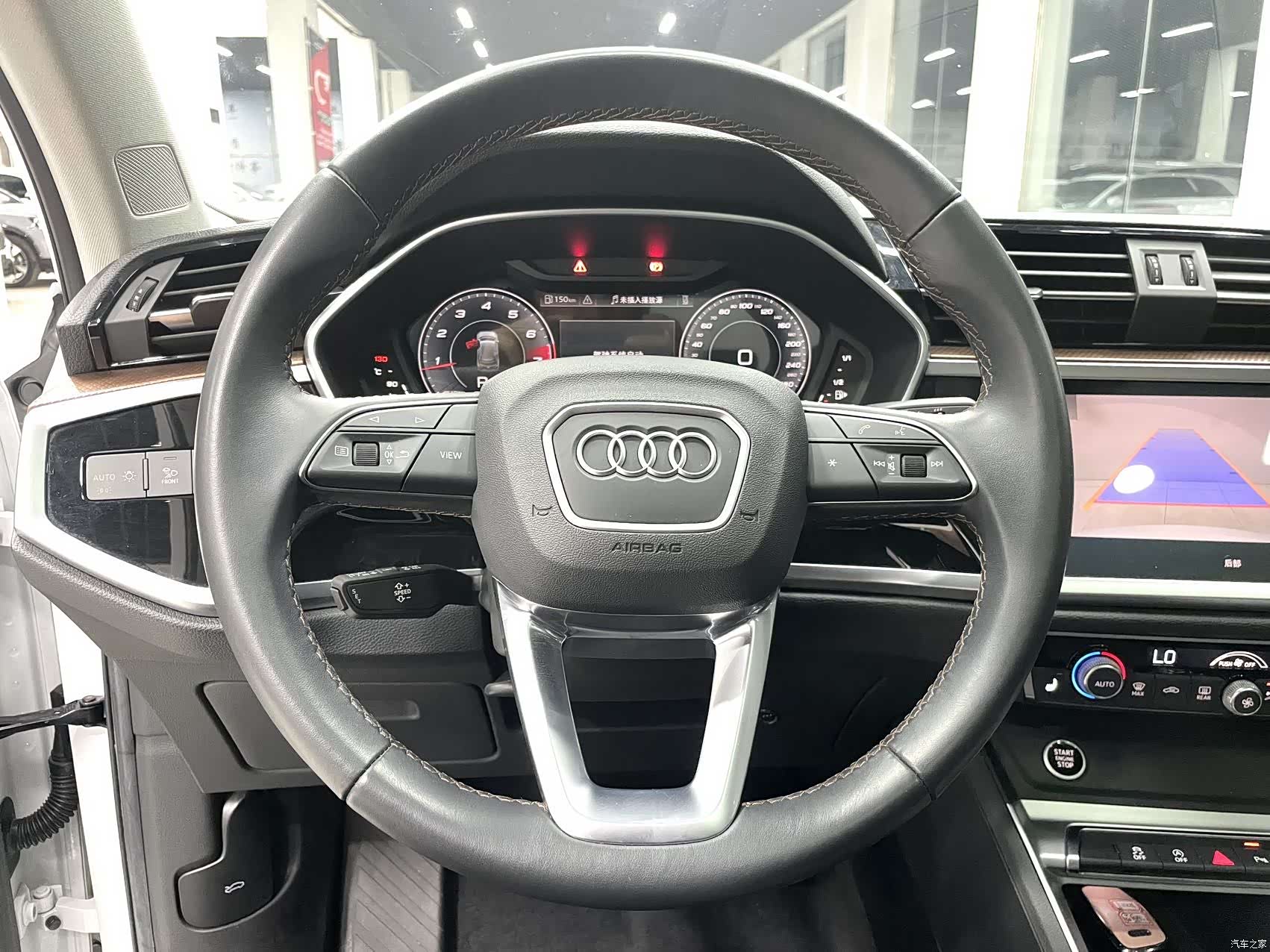 Audi Q3, 2022 8