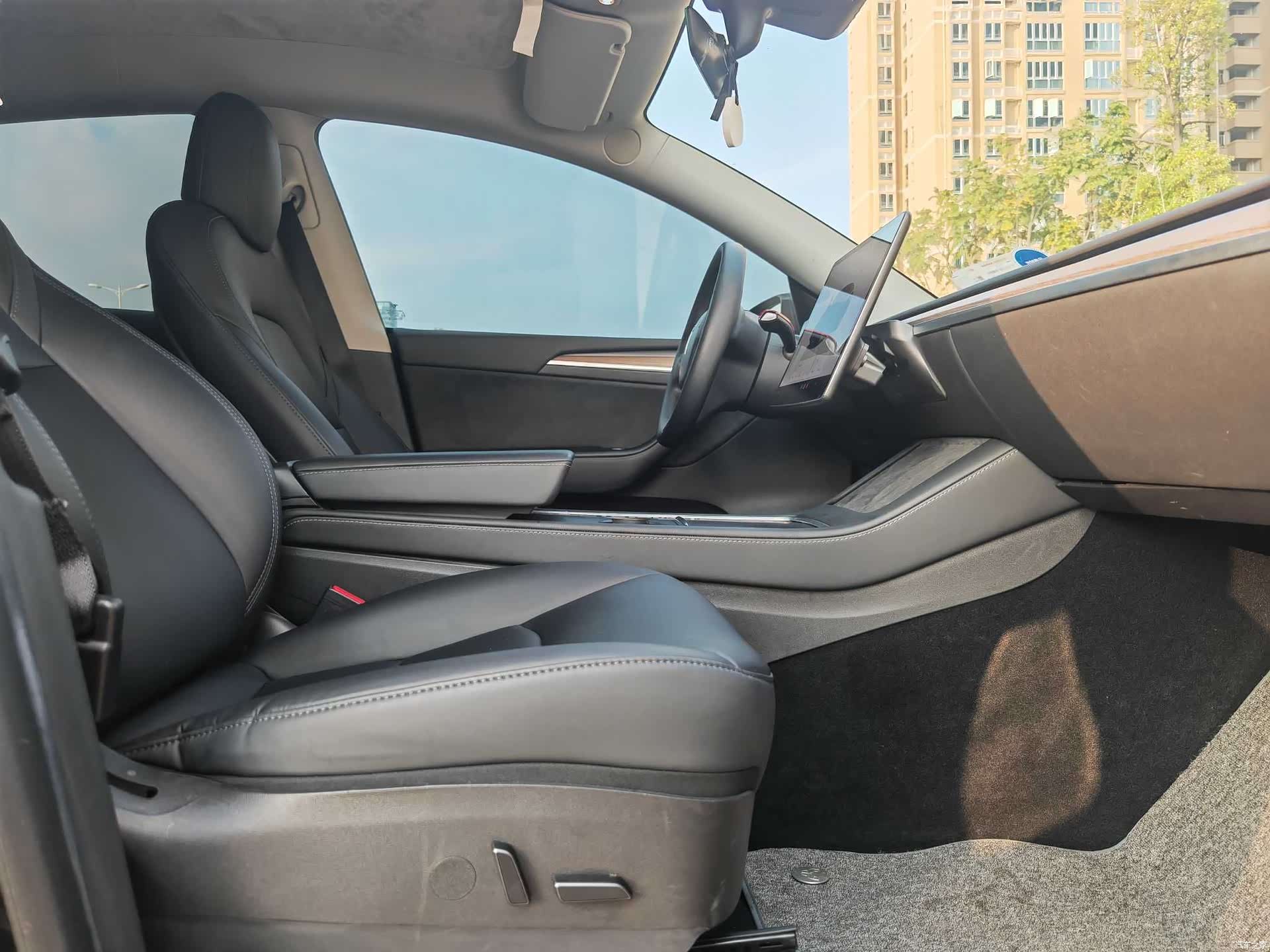 Tesla Model Y, 2022 12