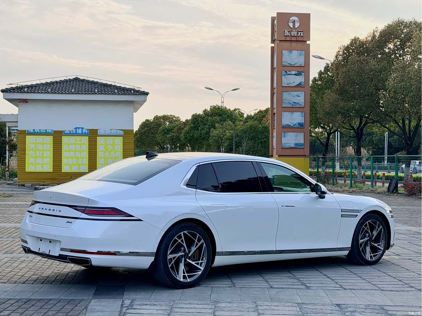 Genesis G90, 2023 все фото