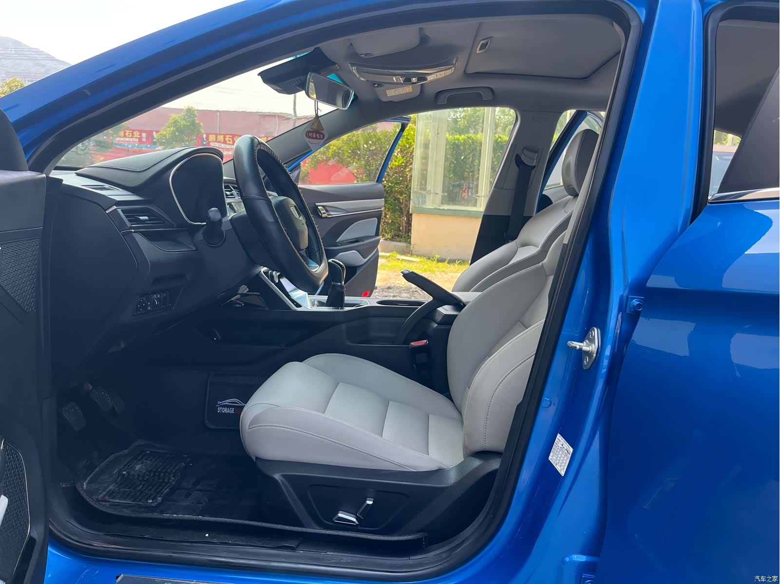 Geely Binray, 2018 14
