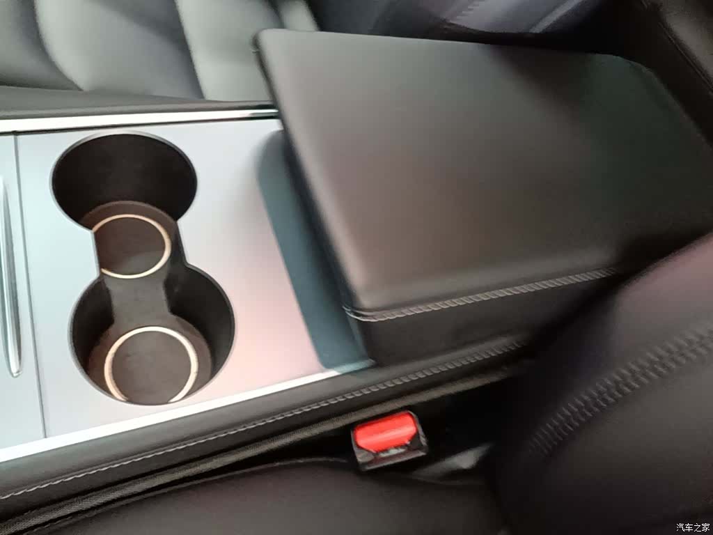 Tesla Model 3, 2023 9