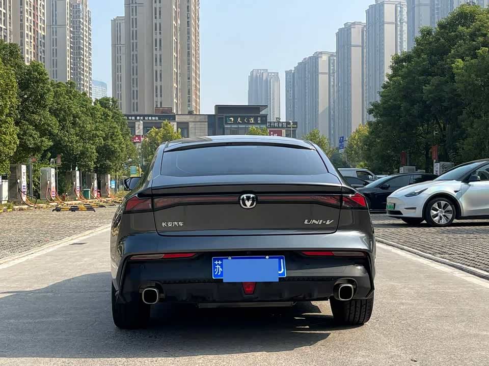Changan UNI-V Changan UNI-V