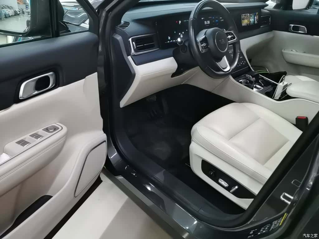 Li Auto ONE, 2023 16