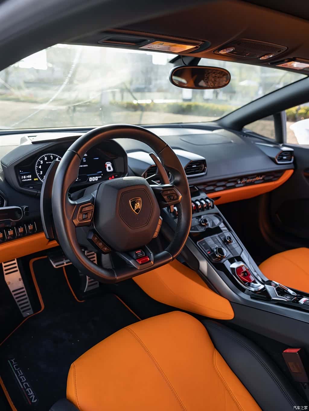 Lamborghini Huracán, 2015 10