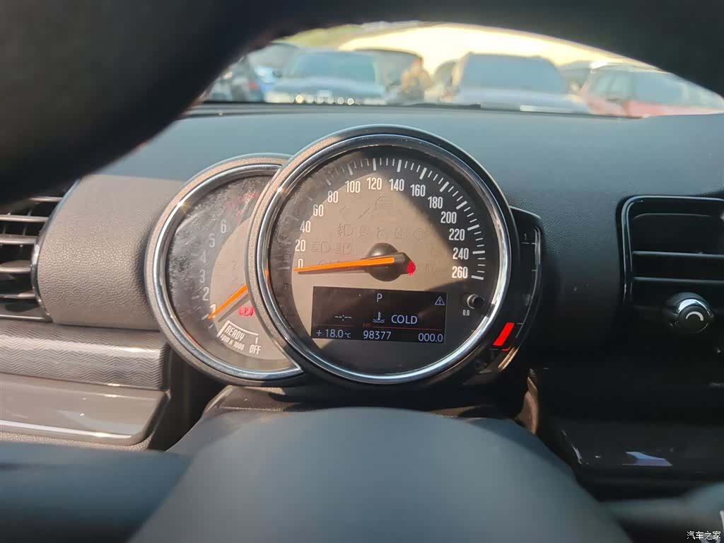 Mini Clubman, 2018 12