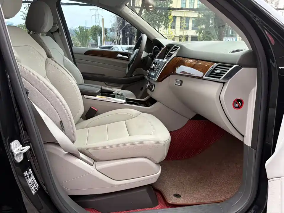 Mercedes-Benz M class