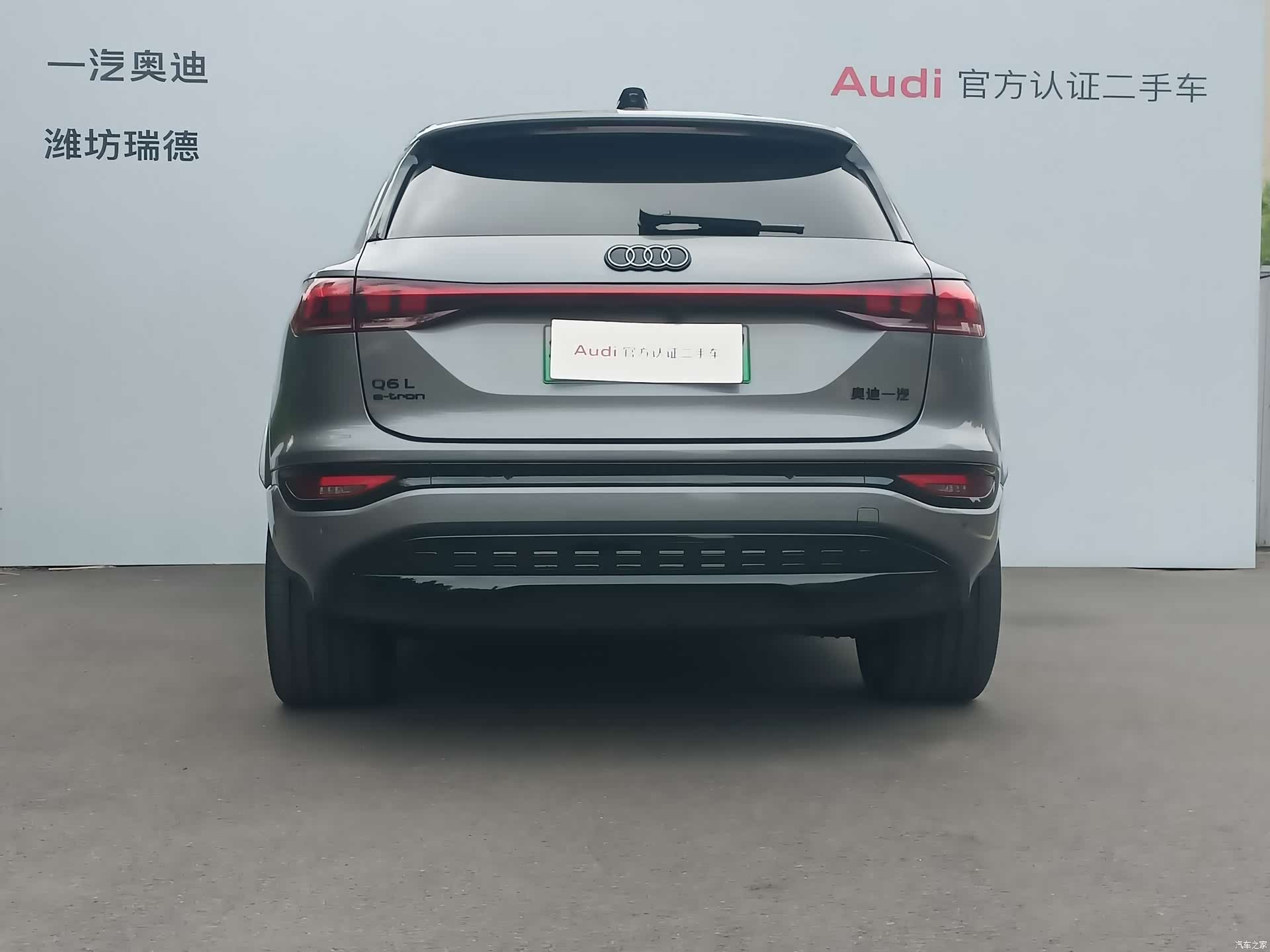 Audi e-tron, 2025 все фото
