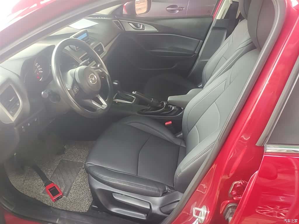 Mazda Mazda3, 2018 15