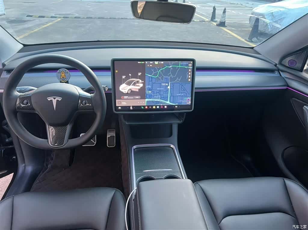 Tesla Model Y, 2023 12