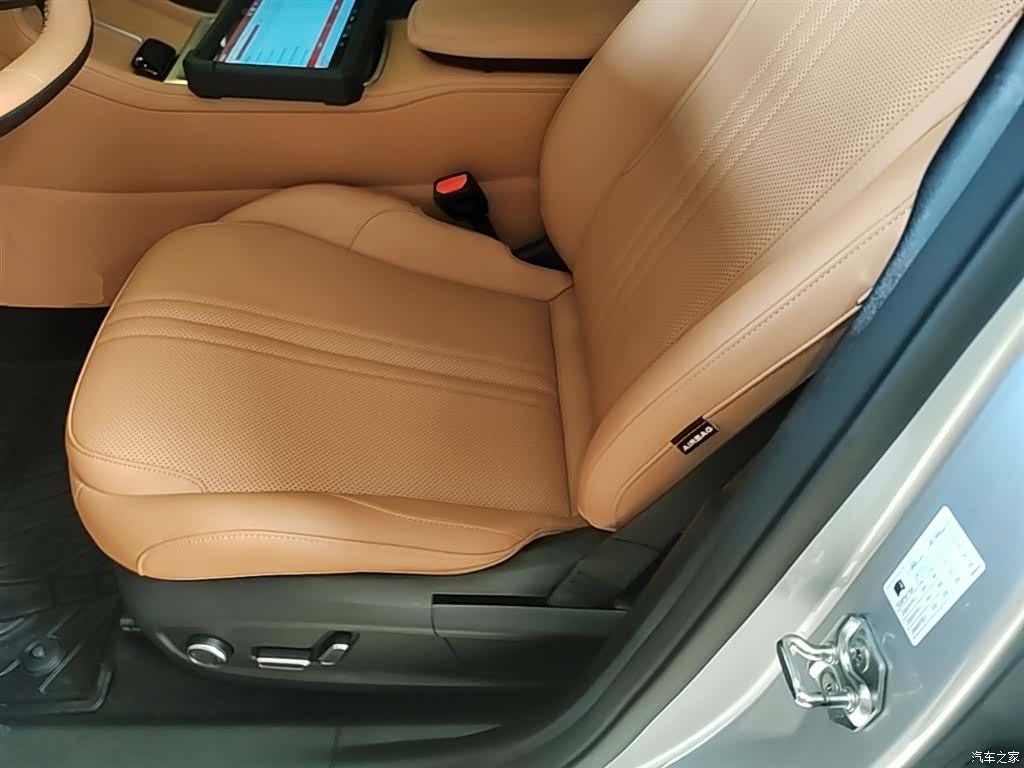 Geely Galaxy L7, 2025 15