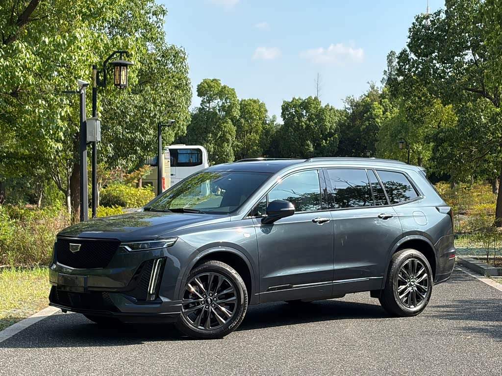 Cadillac XT6