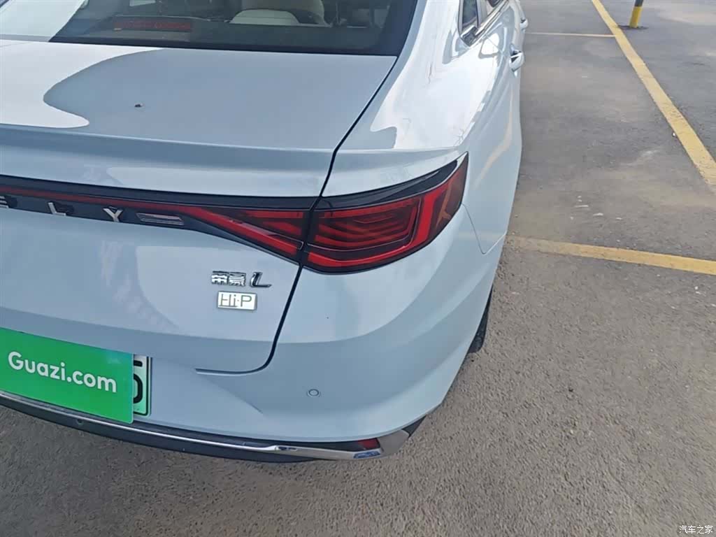 Geely Emgrand, 2023 8