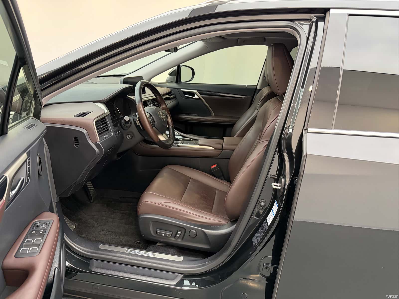 Lexus RX, 2022 10