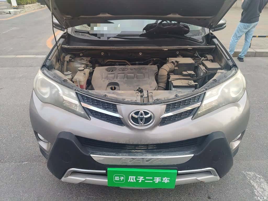 Toyota RAV4, 2014 11