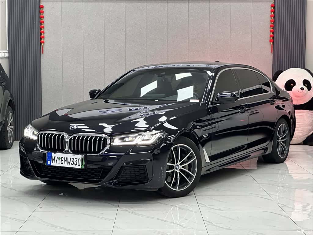 BMW 5 Series, 2023 1