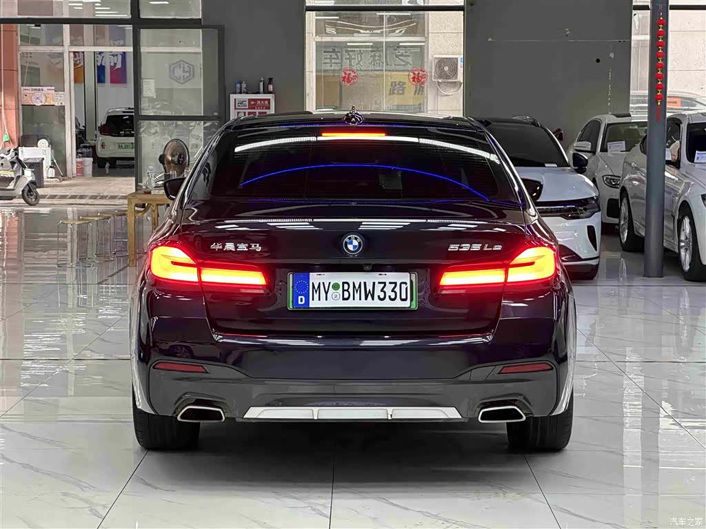 BMW 5 Series, 2023 все фото