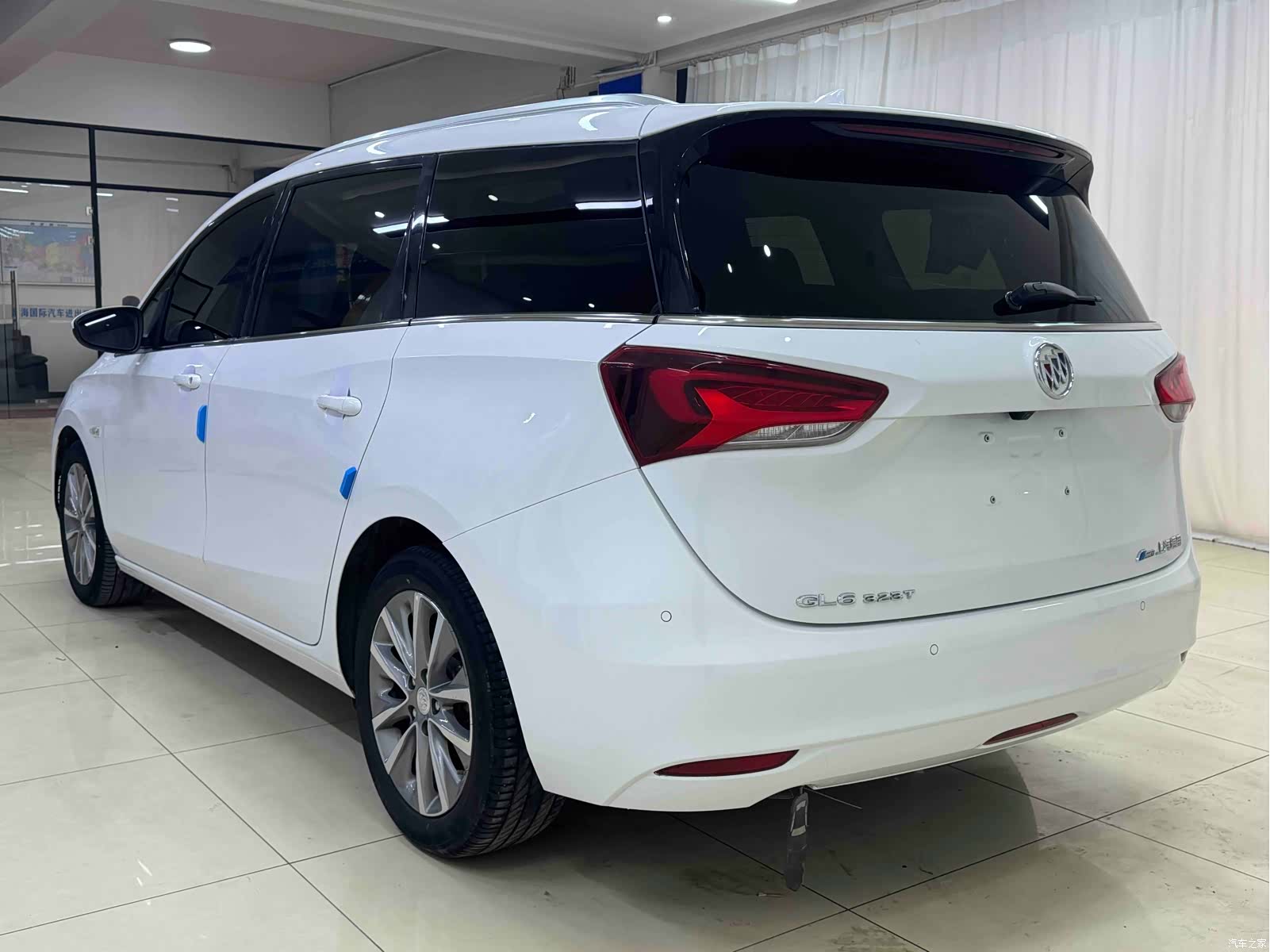 Buick GL6, 2022 4