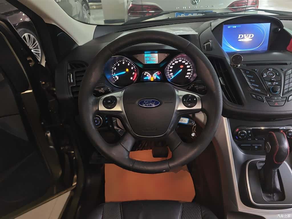 Ford Kuga, 2016 11
