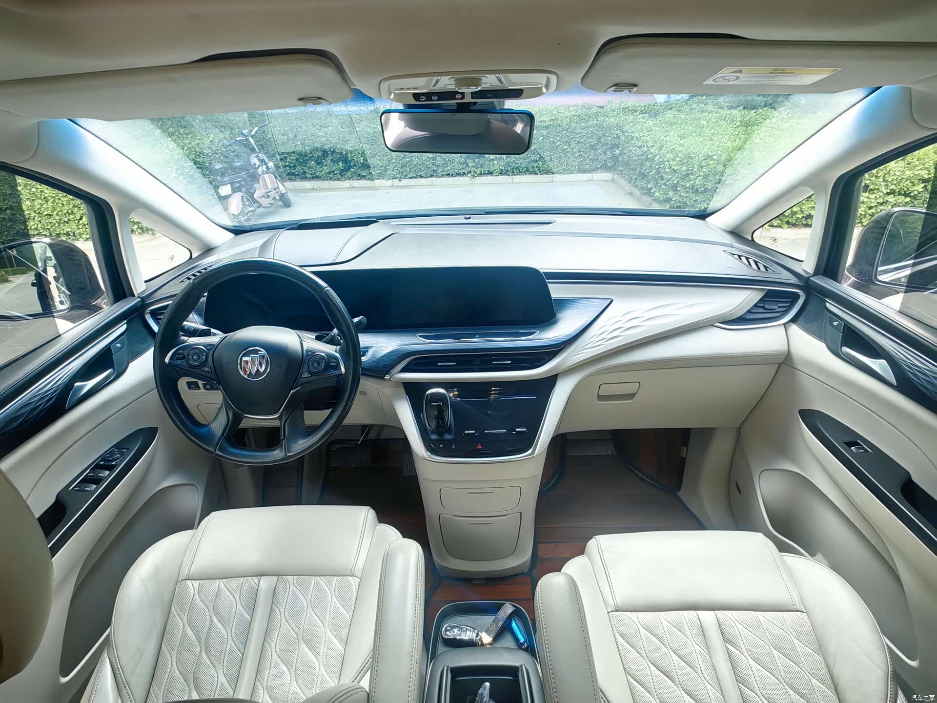 Buick GL8, 2020 7