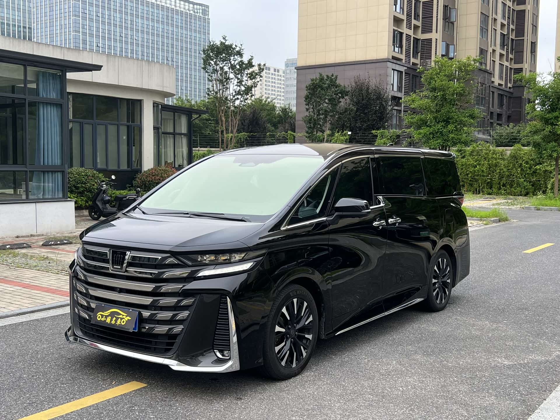 Toyota Vellfire, 2024 14