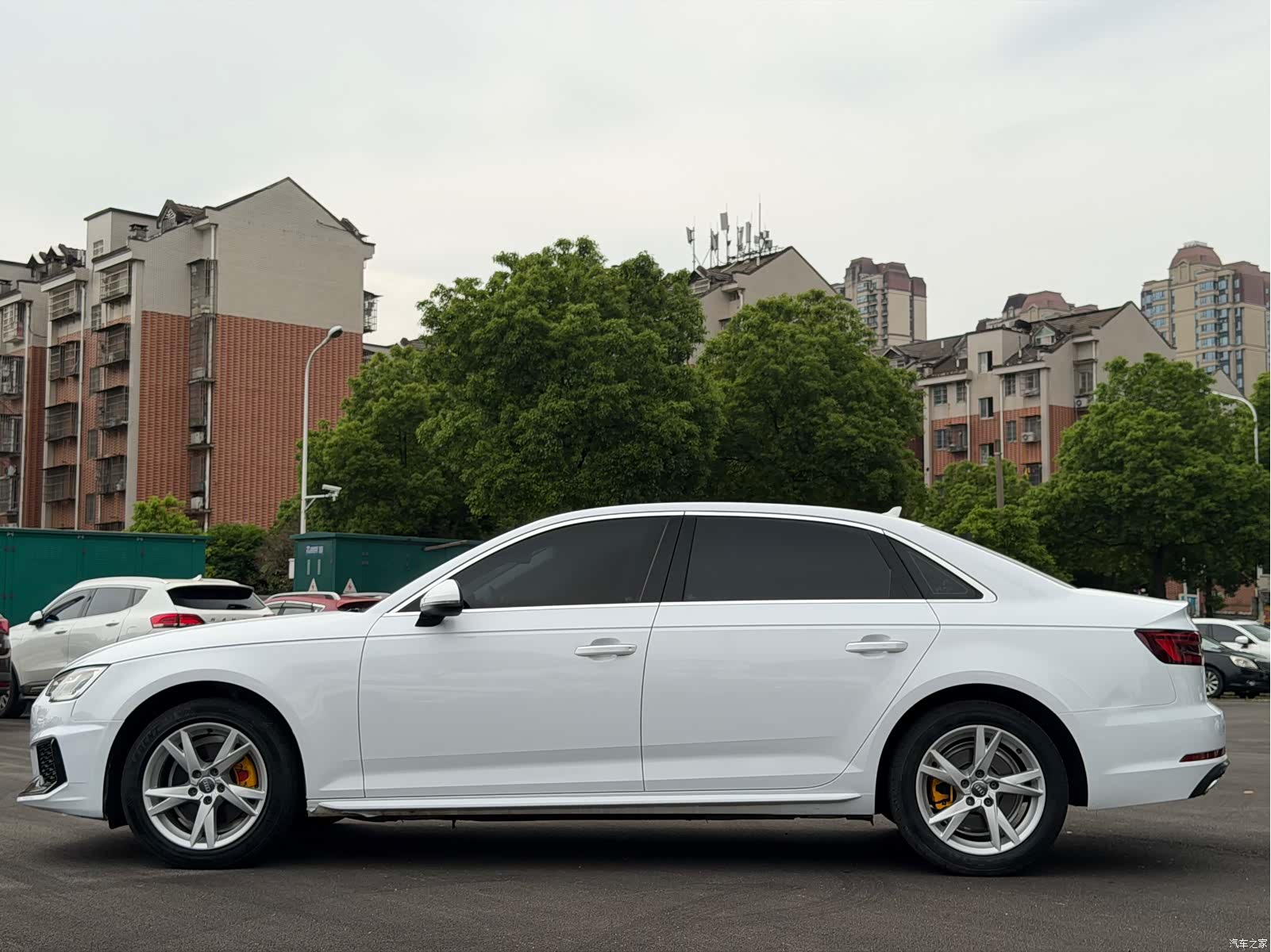 Audi A4L, 2019 4