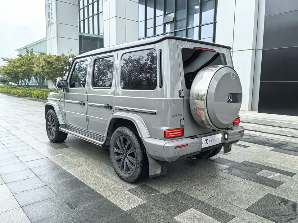 Mercedes-Benz G-class