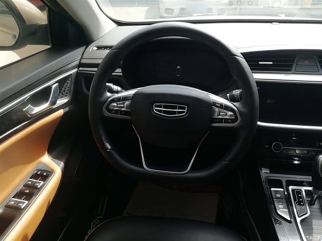 Geely Emgrand, 2020 10