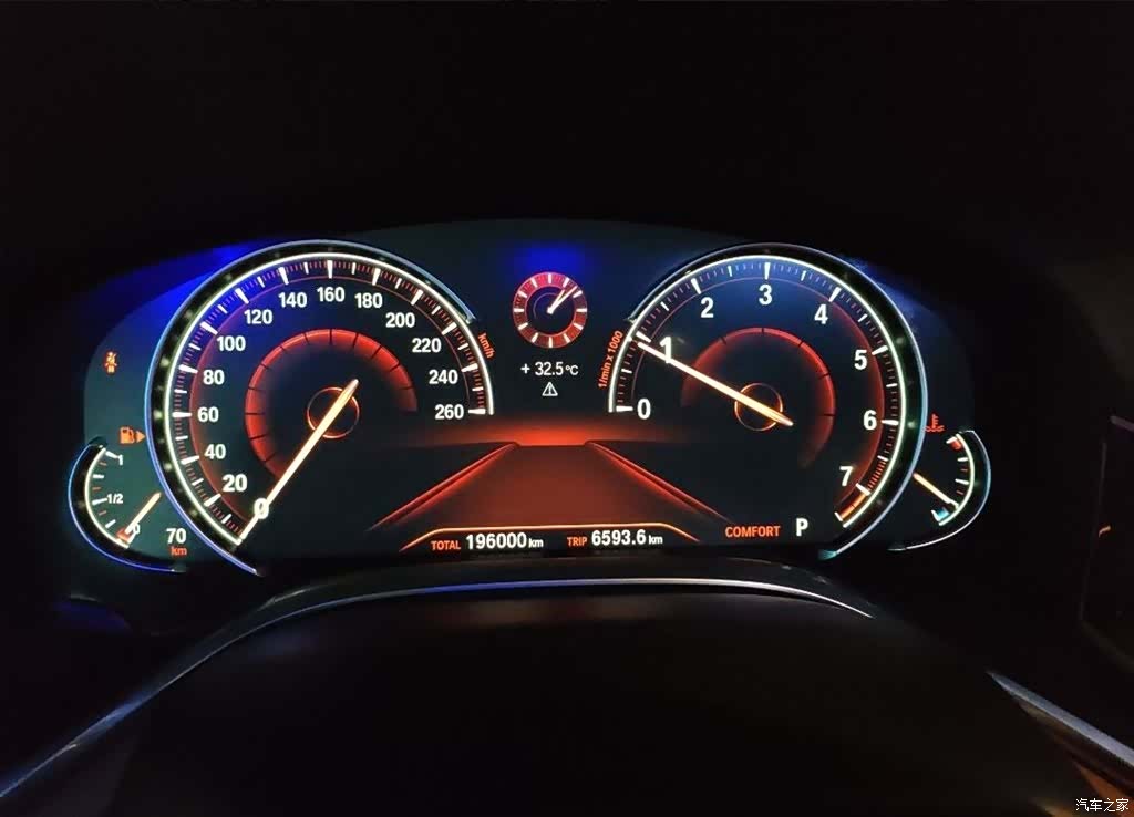 BMW 7 Series, 2018 все фото