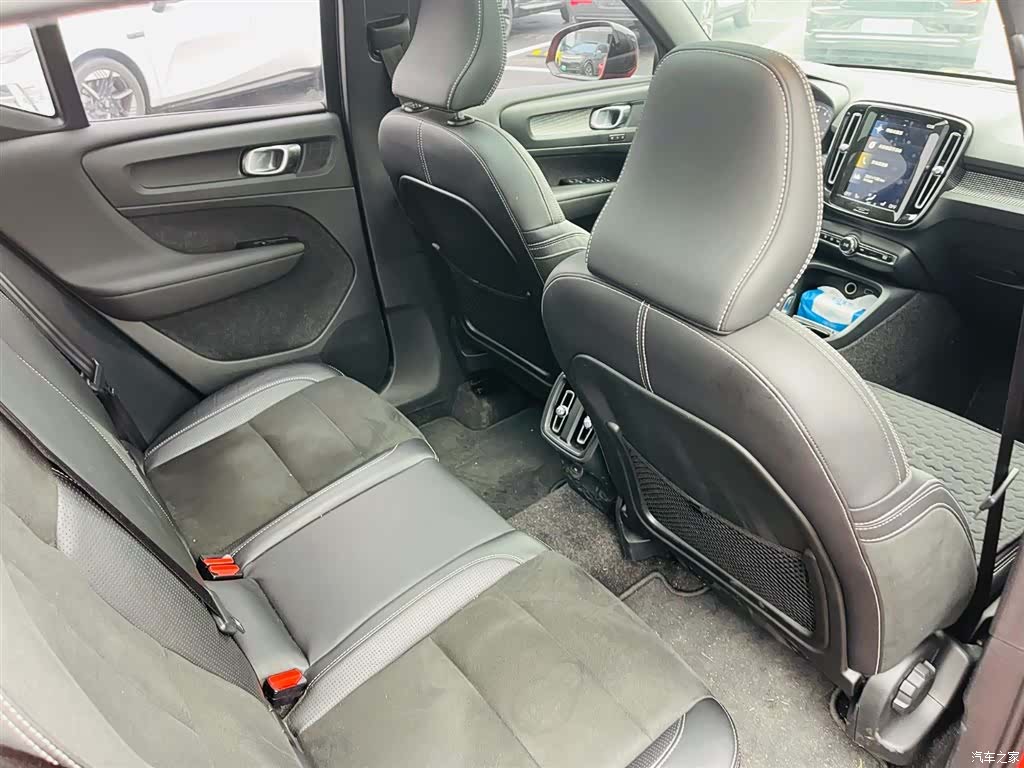 Volvo XC40, 2019 11