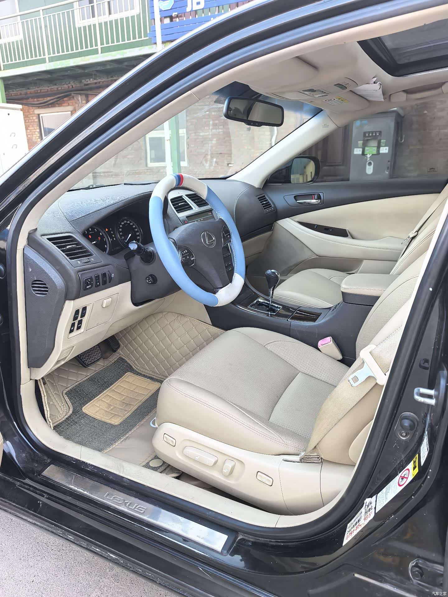 Lexus ES, 2011 все фото