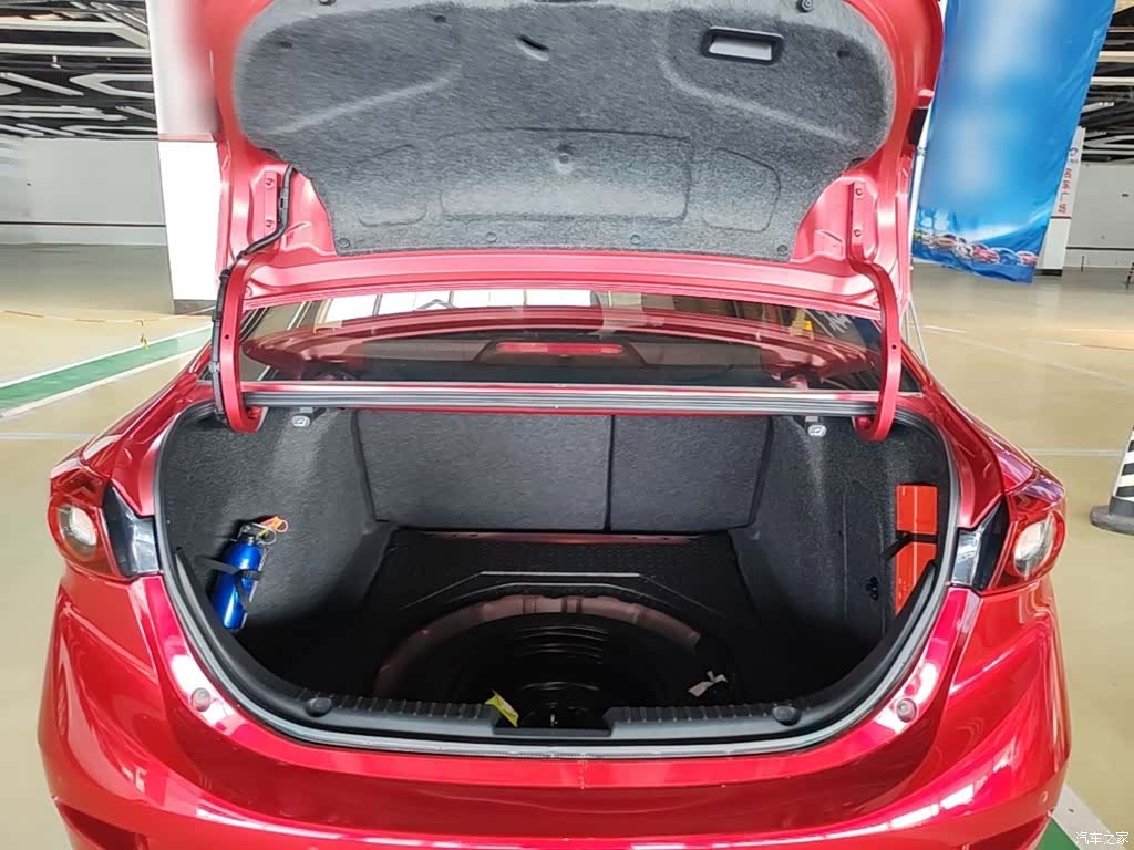 Mazda Mazda3, 2019 19