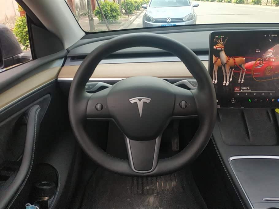 Tesla Model Y Tesla Model Y