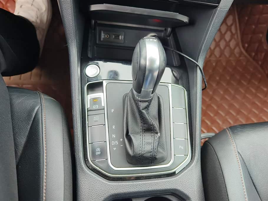 Volkswagen Golf*Jiayu Volkswagen Golf*Jiayu