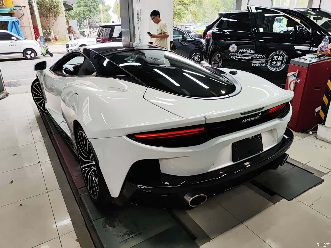 McLaren GT, 2022 2