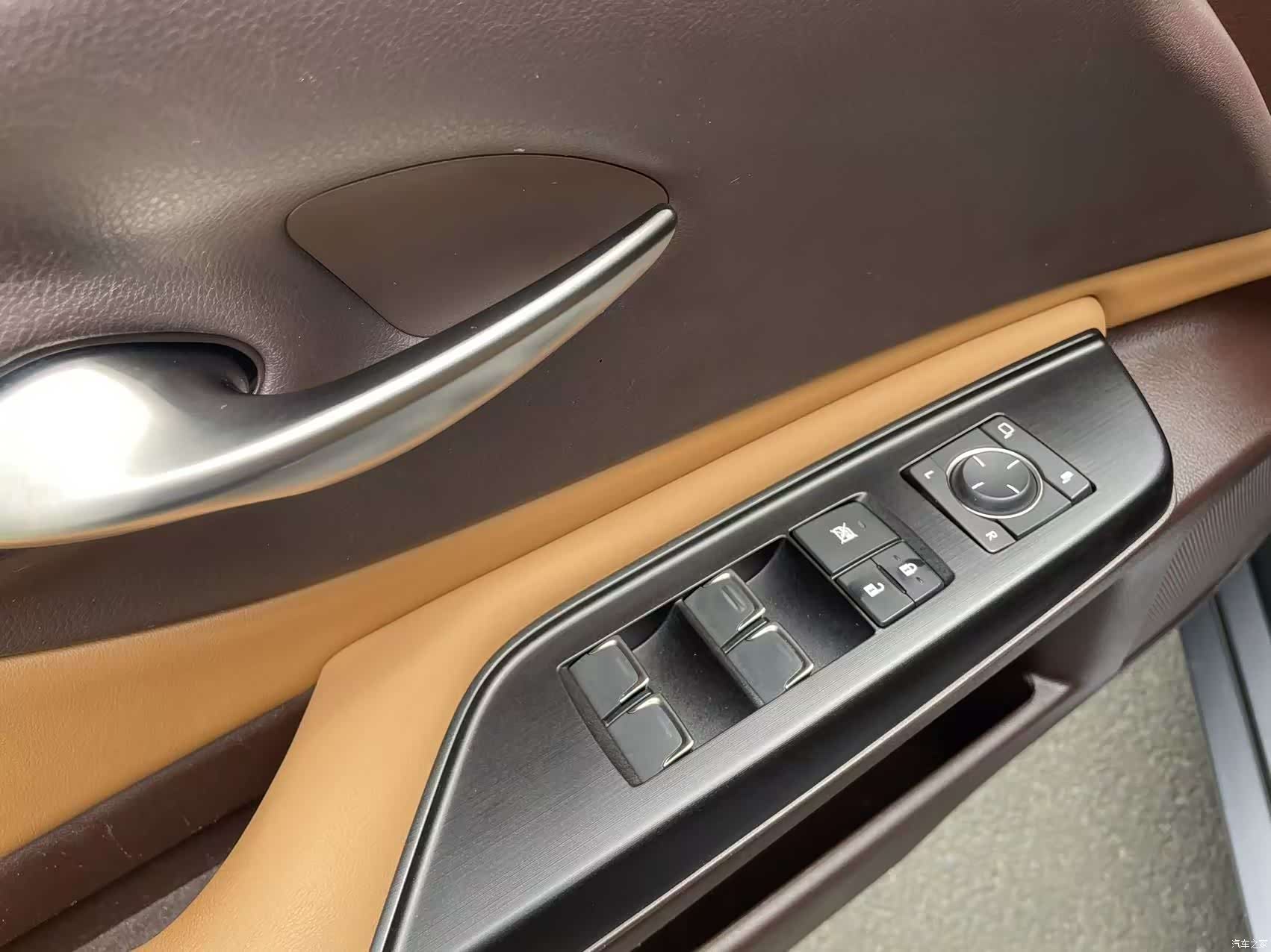 Lexus ES, 2021 15