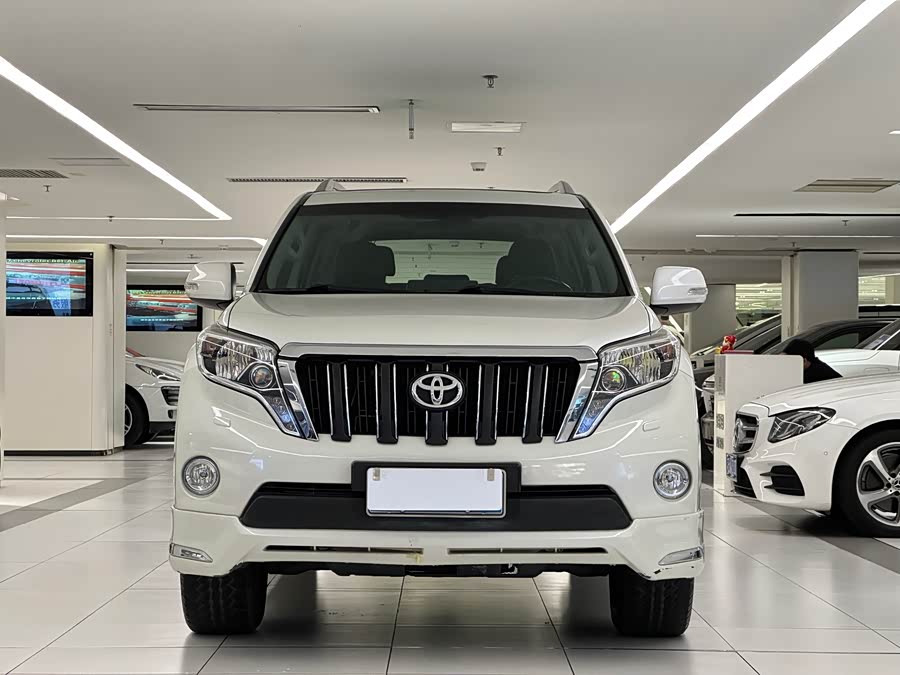 Toyota Prado 2016, фото 2