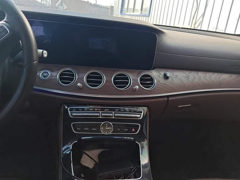 Mercedes-Benz E-class Mercedes-Benz E-class