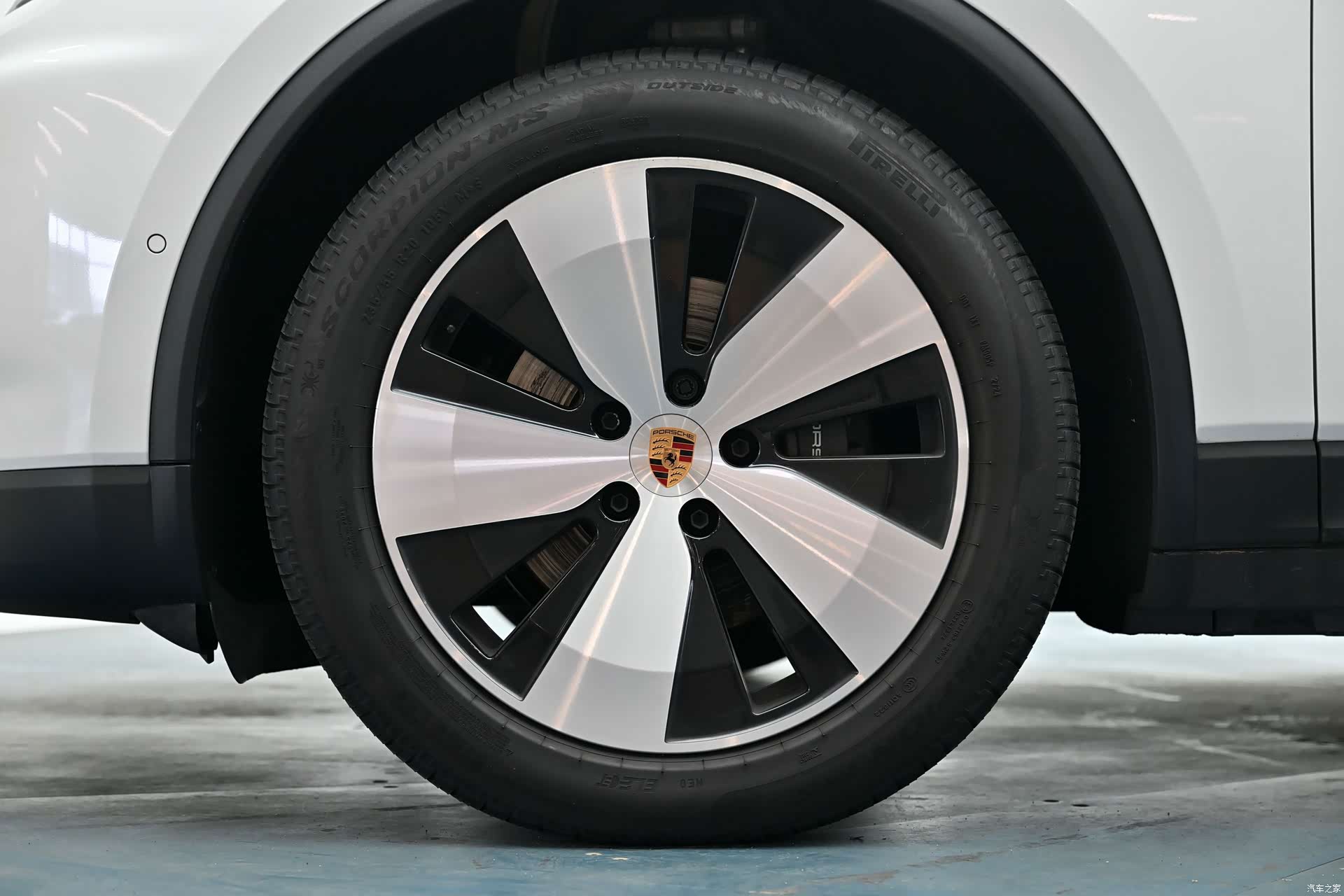 Porsche Macan, 2025 7