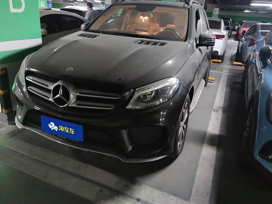 Mercedes-Benz GLE Mercedes-Benz GLE