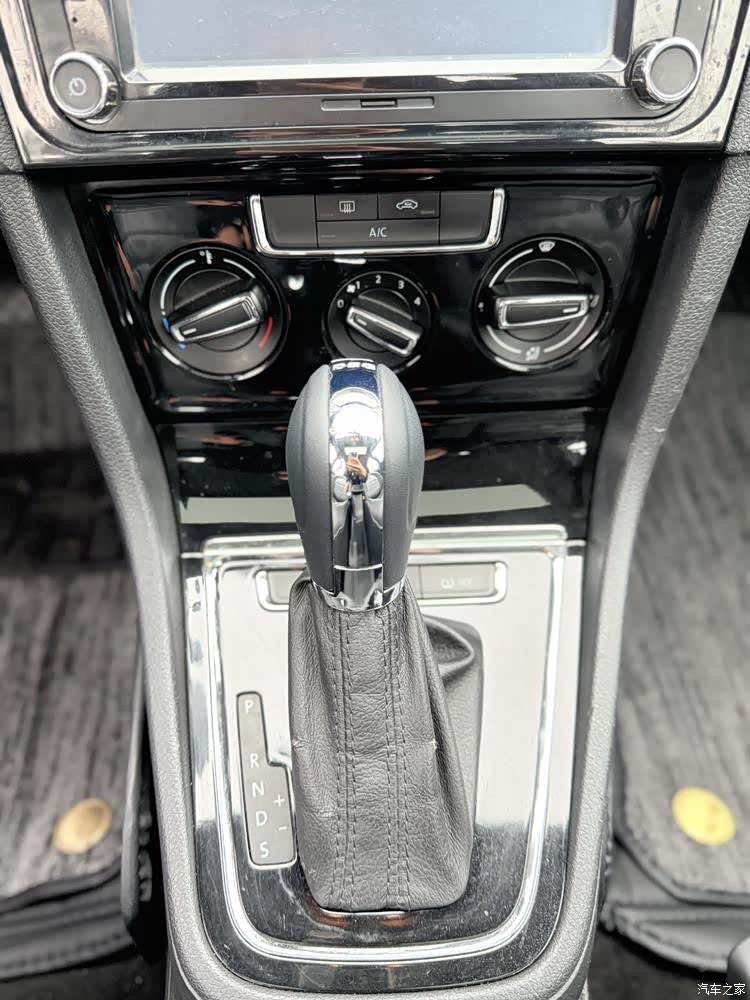 Volkswagen Bora, 2016 14