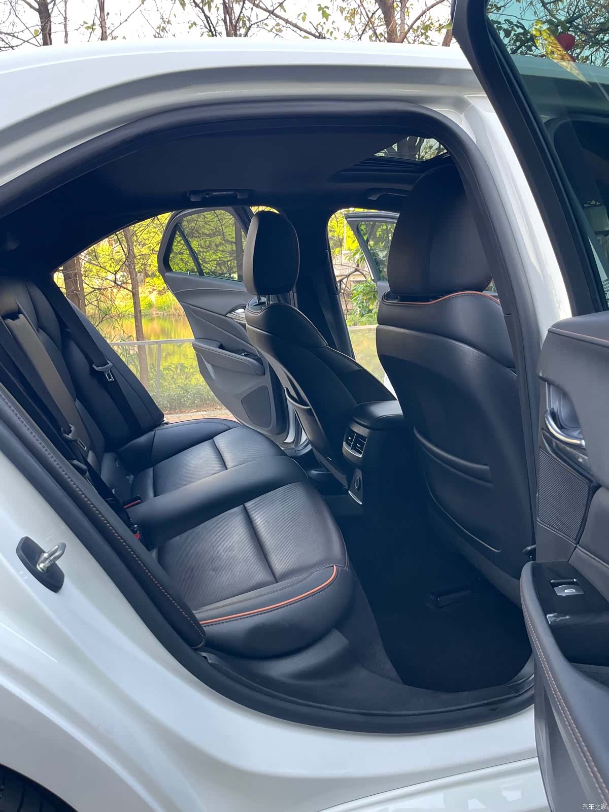 Cadillac CT4, 2021 13