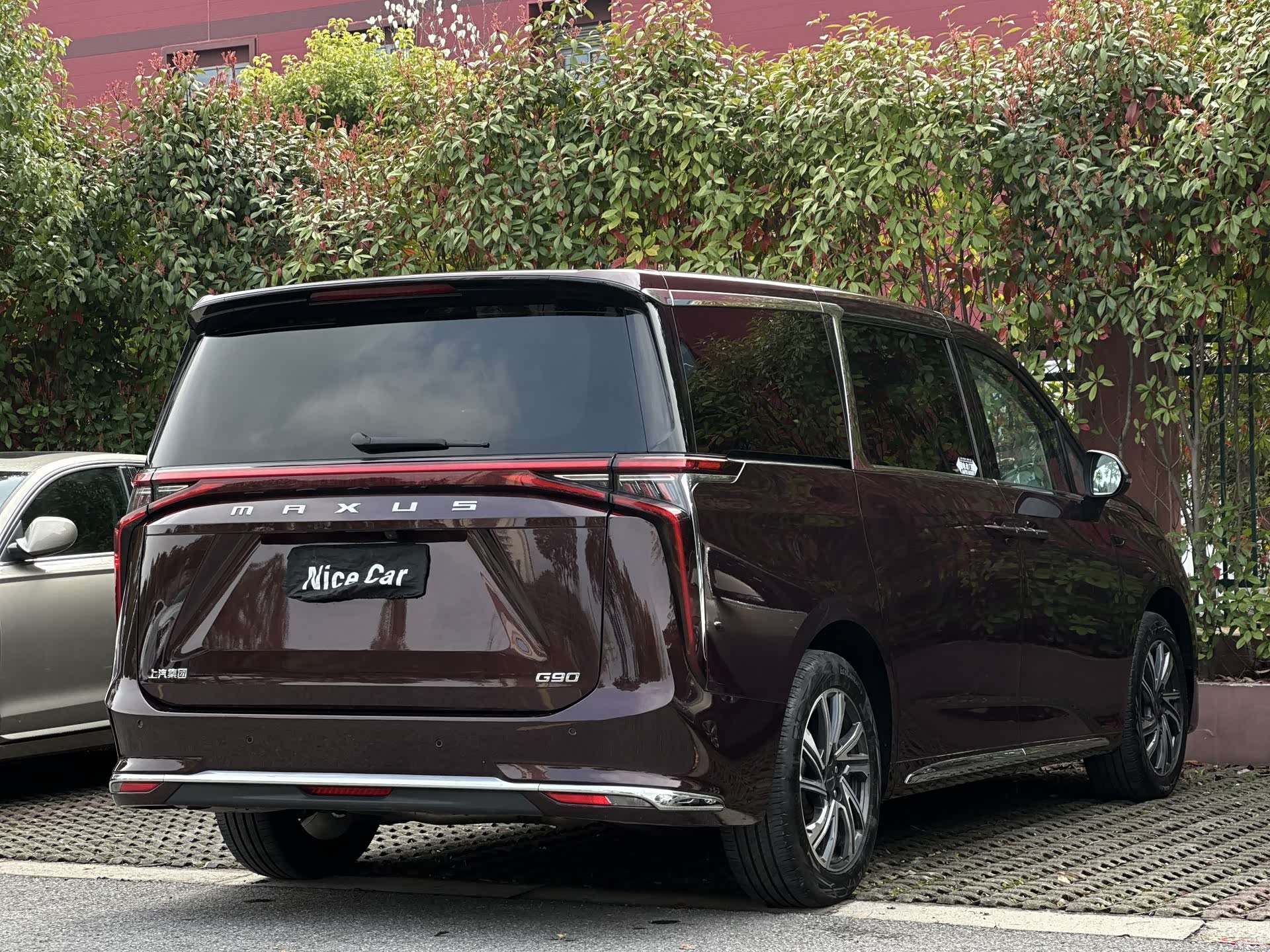 Maxus G90, 2022 27