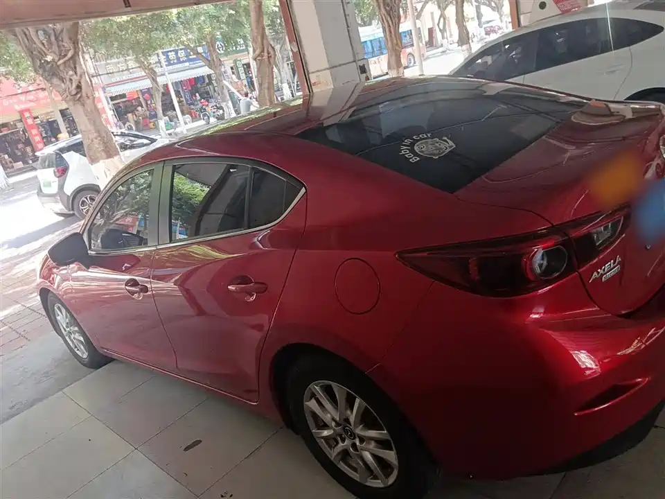 Mazda 3 Angkesaila