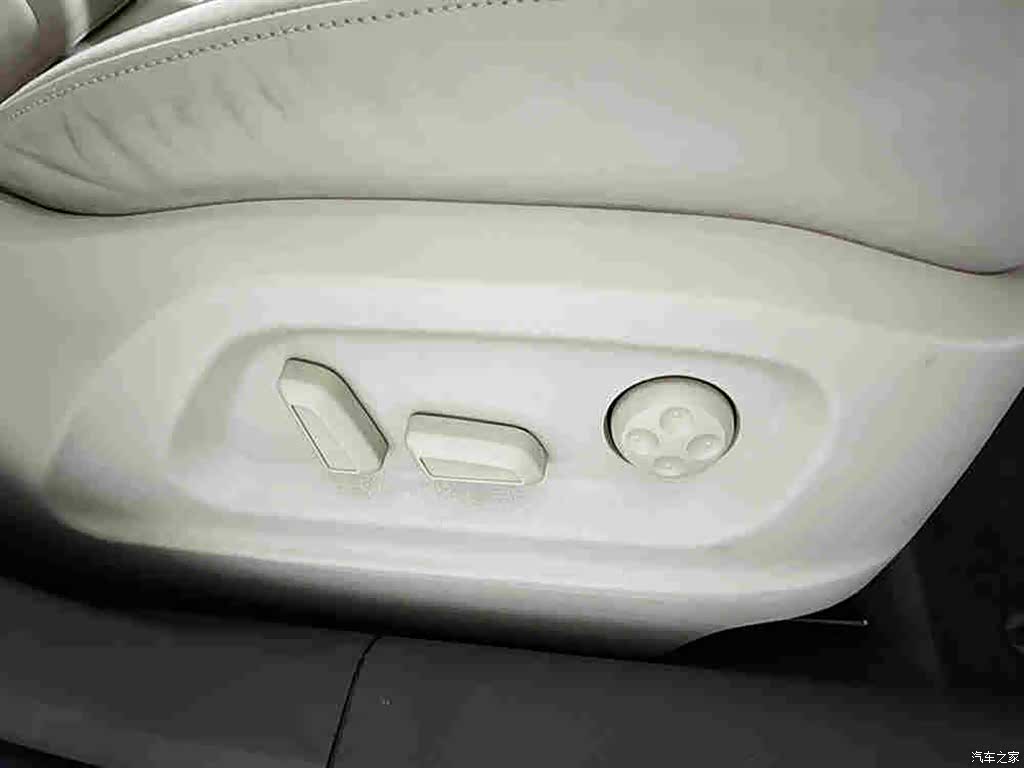 Audi Q3, 2013 12