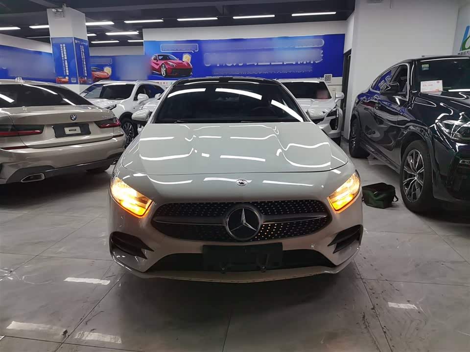 Mercedes-Benz Class A Mercedes-Benz Class A